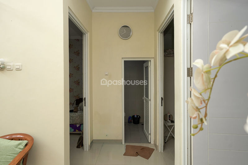 Springville Residence