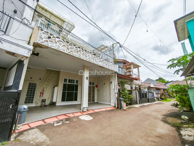 Perumahan Acropolis Karadenan Blok KR