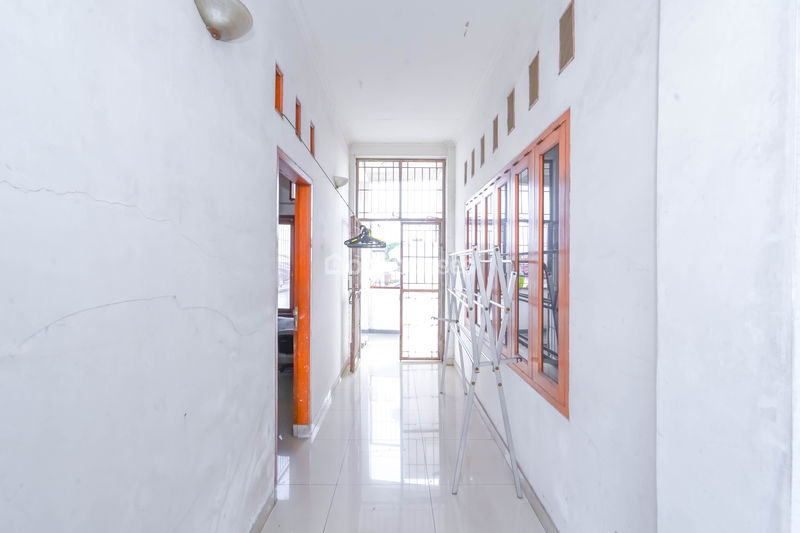 Jalan Raya Depok Sawangan