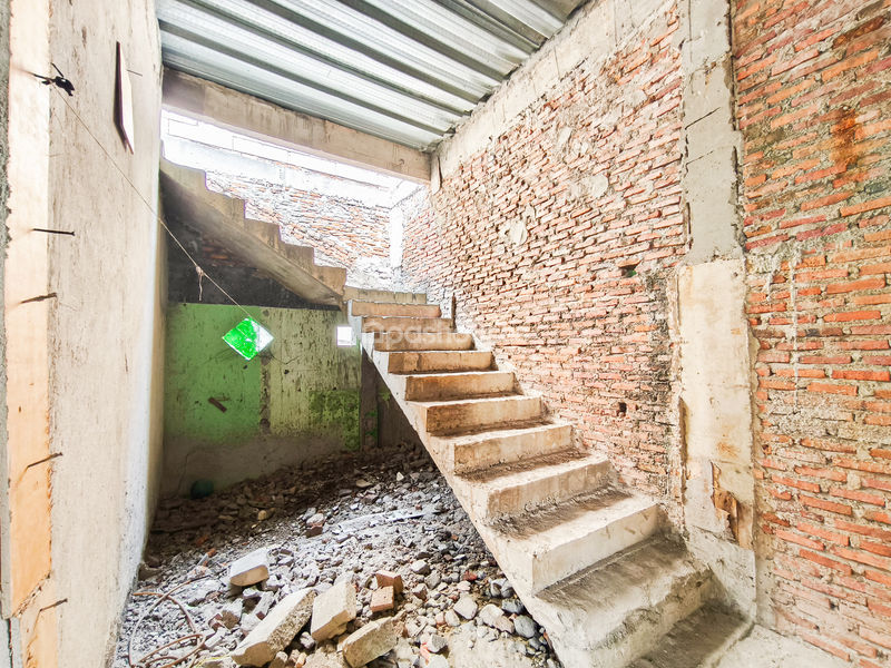 Jalan Sawo VIII Blok SV No.1