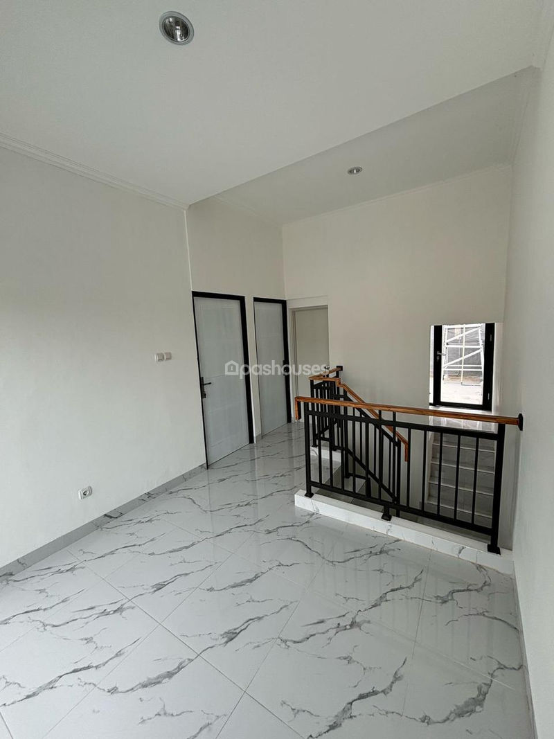 Puri Primacom Residence Blok E No.8