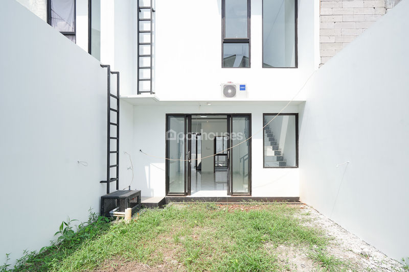 Jalan Randu V Bekasi No.143B