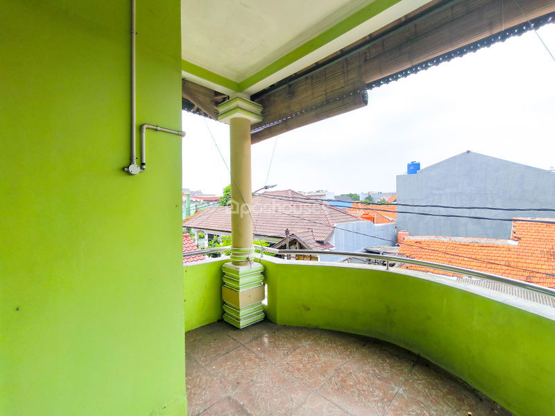 Jalan Niaga III