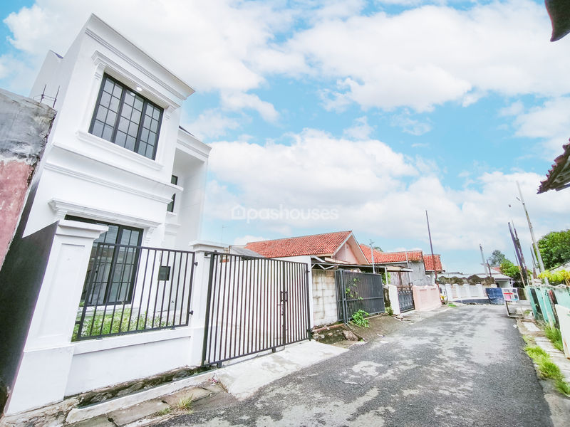 Jalan Raya Cijahe
