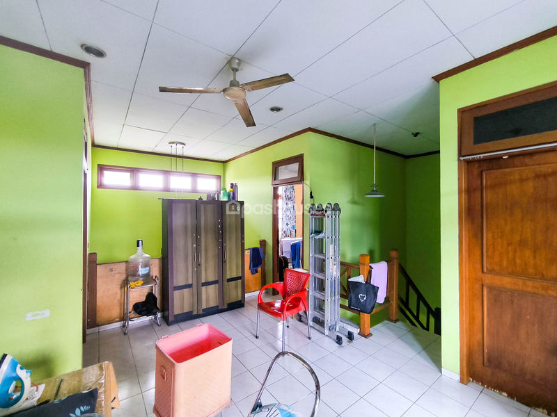Komplek Taman Pabuaran