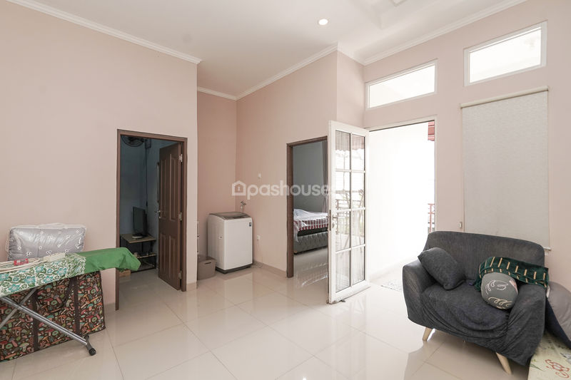 Villa Kranggan Raya Residence