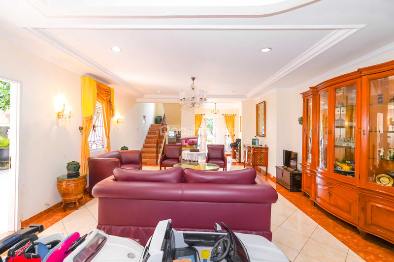 Perumahan Raffles Hills Blok I5