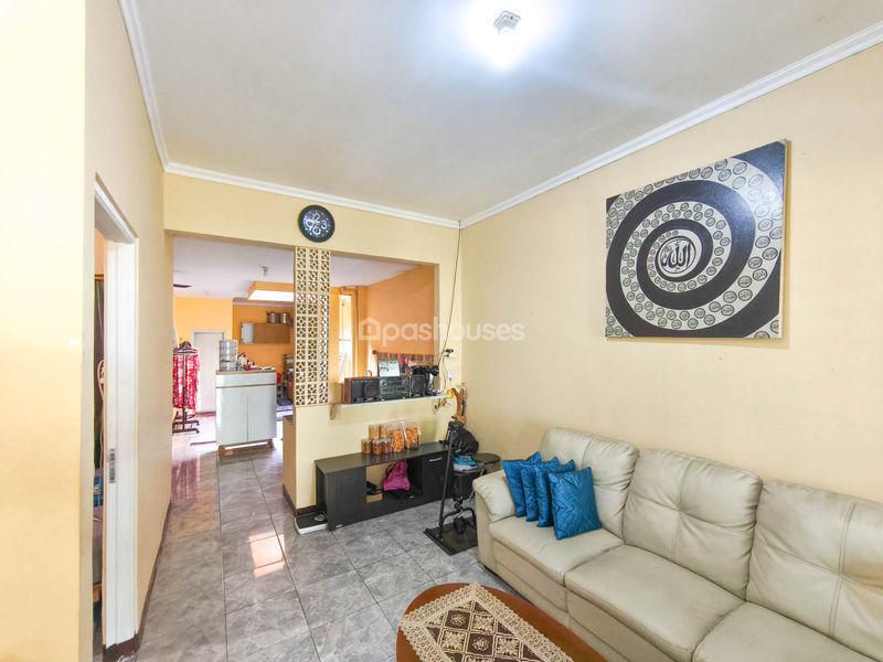 Perumahan Villa Dago Pamulang Cluster Parangtritis Blok C13 No.17