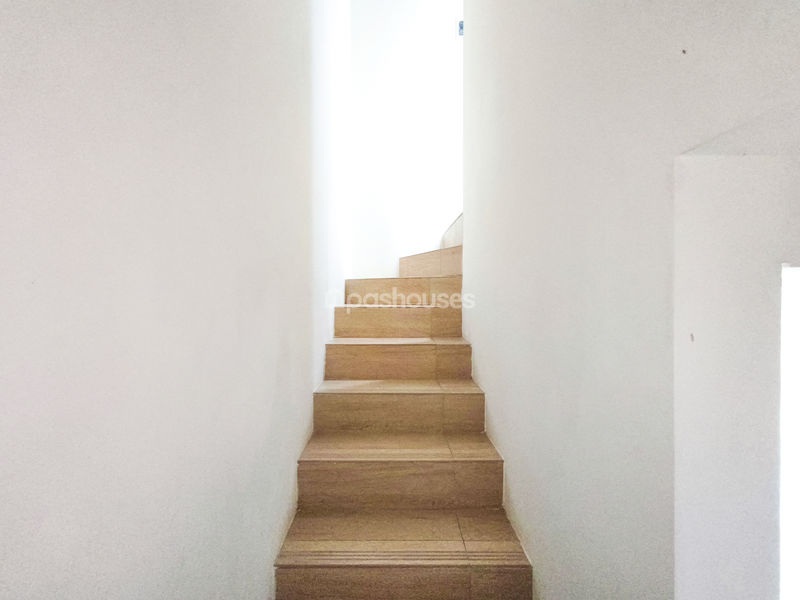 Perumahan Cendana Essence West 1 No.136