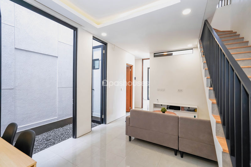 Natavasa Townhouse