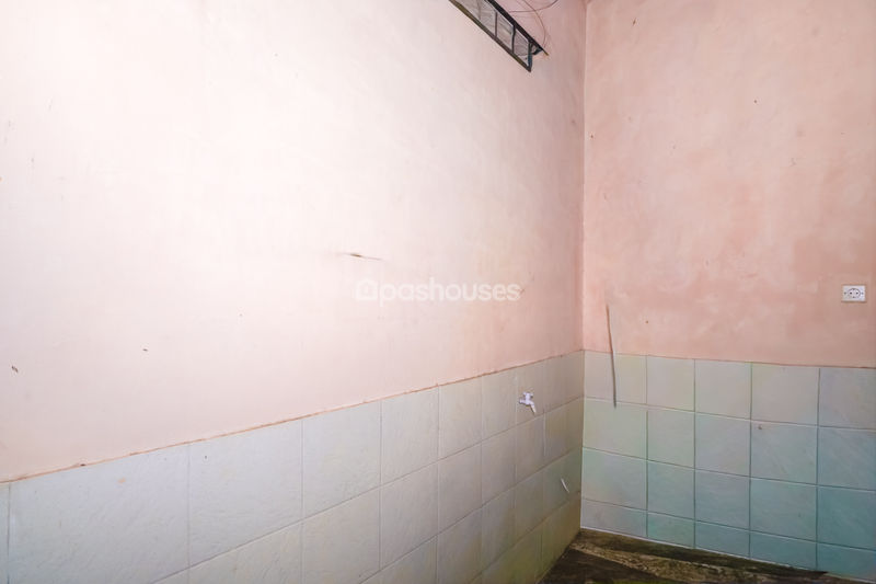 Jalan Makam Pule Depok