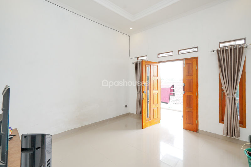 Jalan Sawo Kupu Bombay Depok