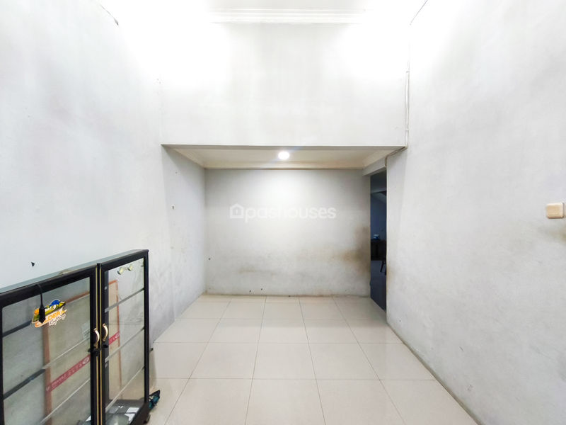 Jalan Soleh II No.44 Kebon Jeruk