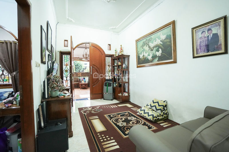 Rumah di Jalan Rasamala