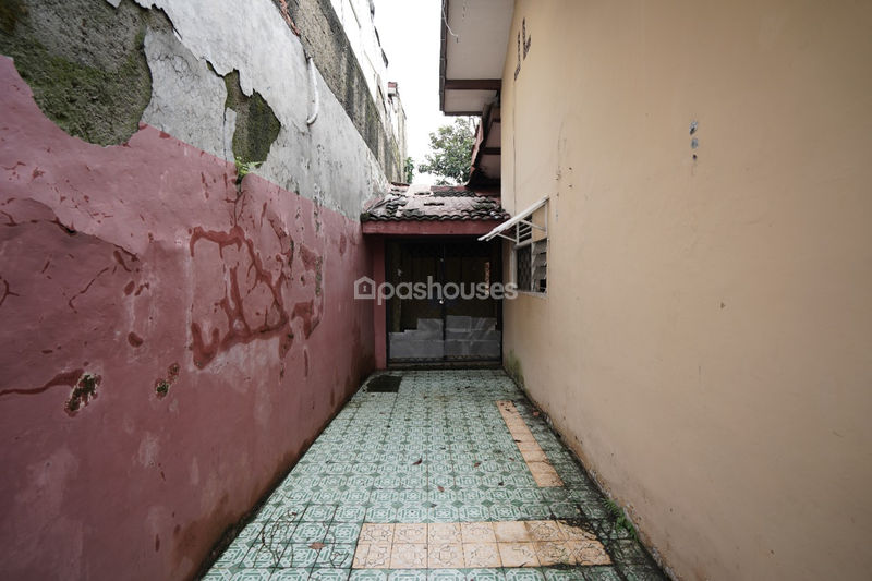 Rumah di Gang Masjid Baitullah Cirendeu