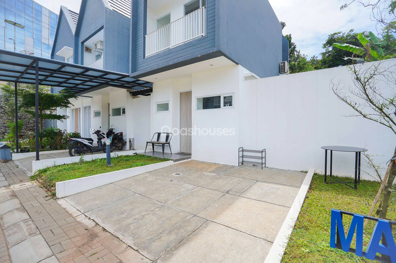 Avenue Townhouse