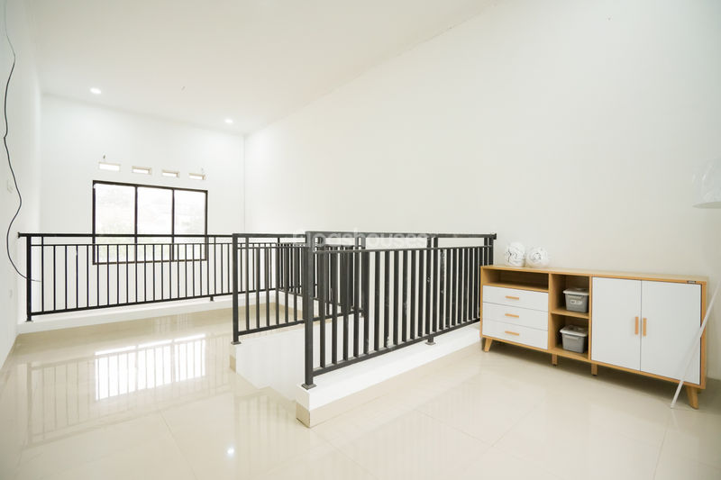 Erfina Kencana Regency Cluster Downhill