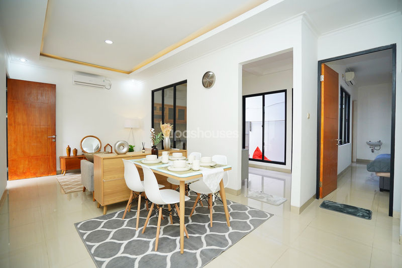 The Akasia Terrace