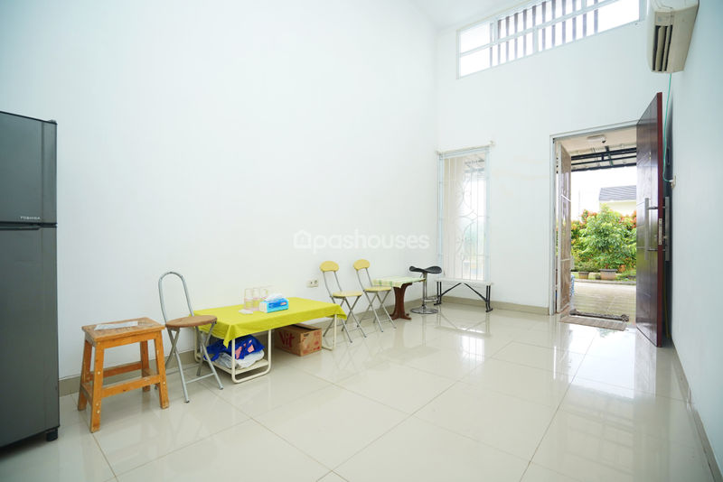 Permata Mansion Cluster Crystal