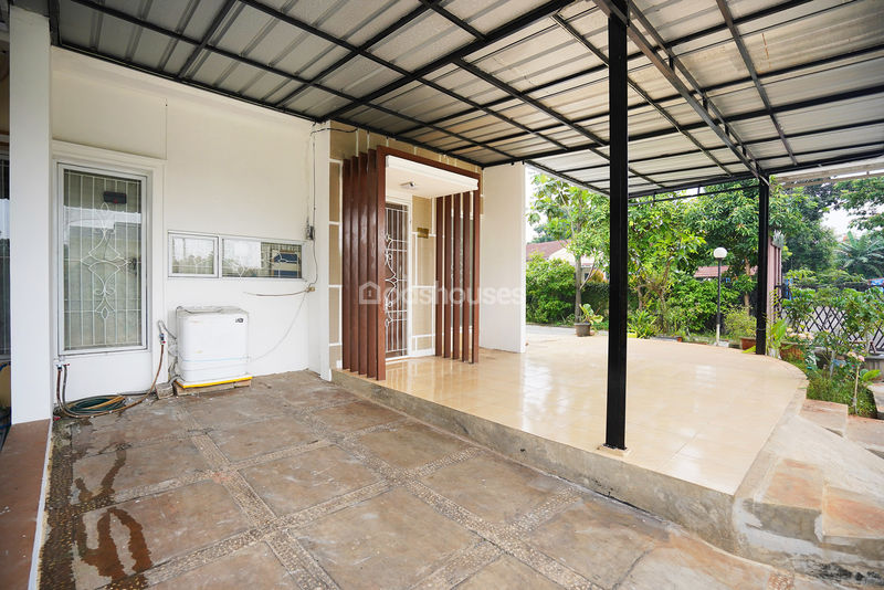 Permata Mansion Cluster Crystal