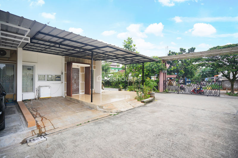 Permata Mansion Cluster Crystal