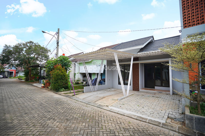 Tamansari Puri Bali