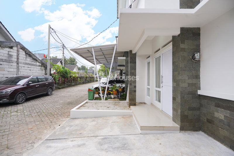 Cluster Intan Regency Cibinong
