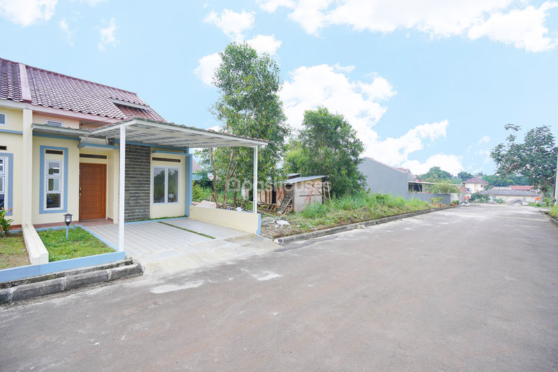 Perum Bukit Petro Sawangan