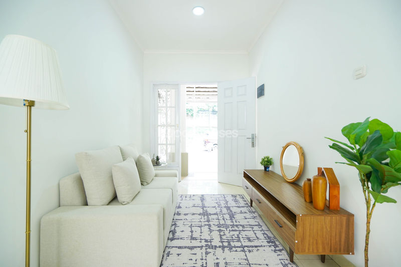 Perumahan Raffles Hills Cibubur