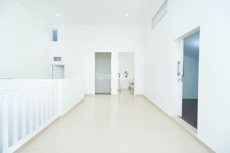 Griya MM12 Jalan Otista Raya