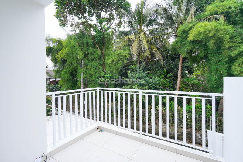 Griya MM12 Jalan Otista Raya