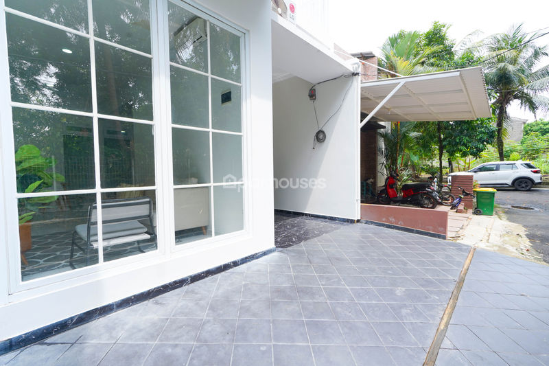 Griya MM12 Jalan Otista Raya
