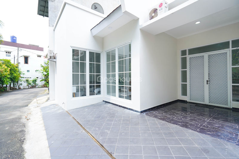 Griya MM12 Jalan Otista Raya