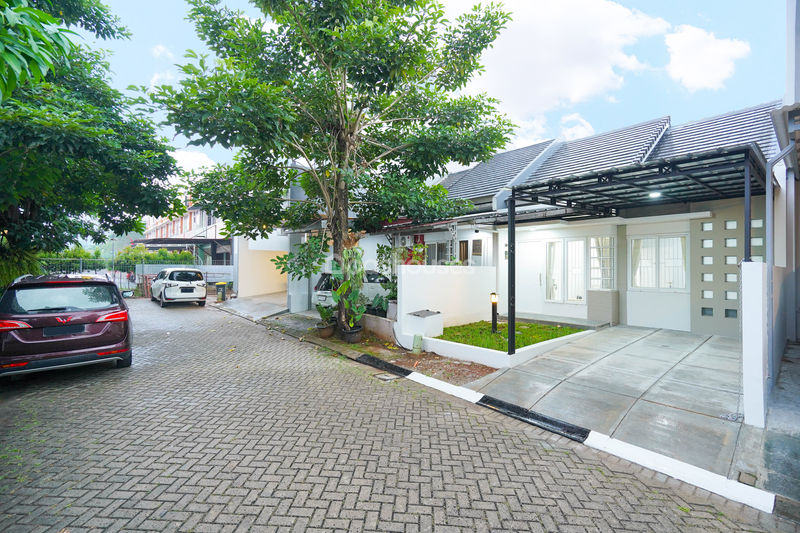 Cibubur Country Cluster Cottonwood