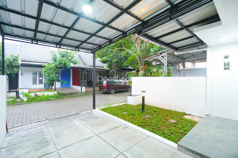 Cibubur Country Cluster Cottonwood