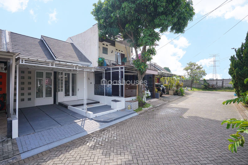 Perumahan Cibubur Country Cluster Moon Lake 1