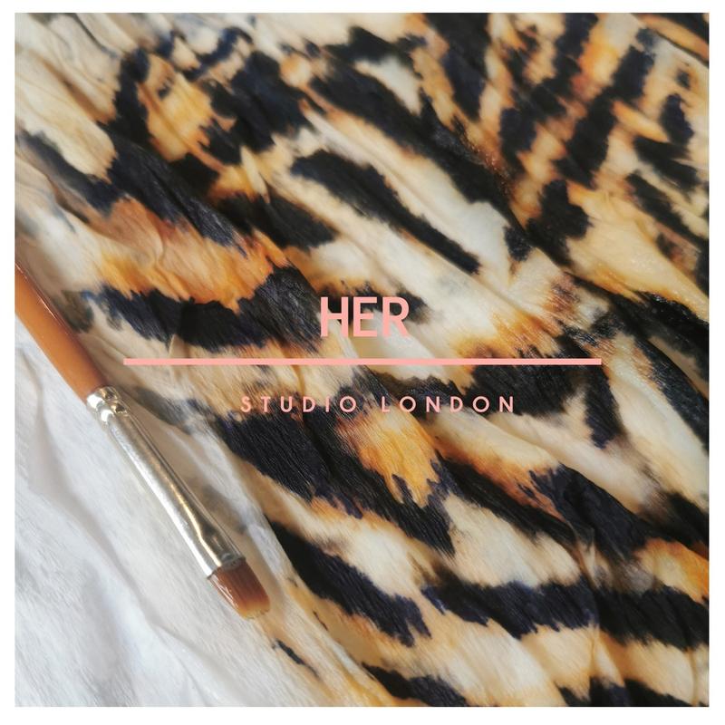Pattern 8 by HER Studio