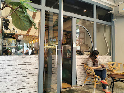 Bearded Bella (CLOSED) - dog cafes in Chinatown, Singapore