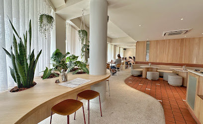 Lola's - dog cafes in Bukit Timah, Singapore