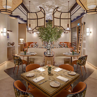 Maison Boulud - Dog Cafes
