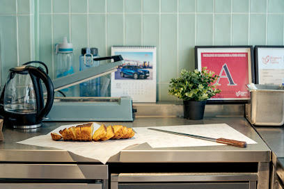 PRALET - Dog Cafes