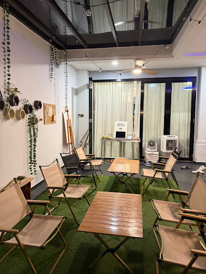 Room Cafe - dog cafes in Pasir Ris, Singapore