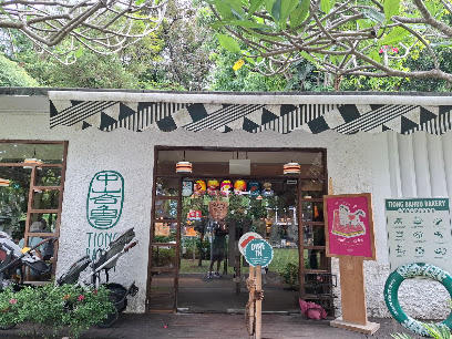 Tiong Bahru Bakery - Dog Cafes