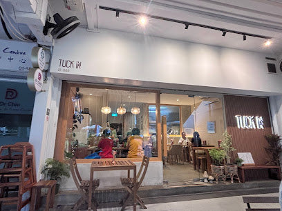 Tuck In - Dog Cafes