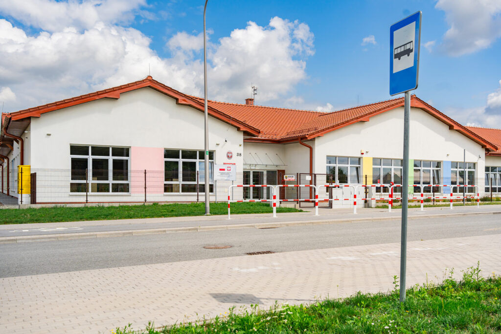 OLA9320 Zespół Przedszkolno-Żłobkowy w Kątach Wrocławskich
