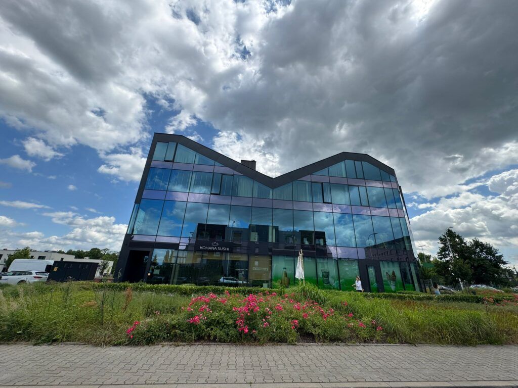 Zdjecie WhatsApp 2025 06 25 o 21.34.06 2b388f67 Budynek mieszkalno - biurowo - usługowy ul. Zwycięska/Pigwowa