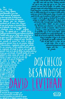 Dos chicos besndose.  David Levithan