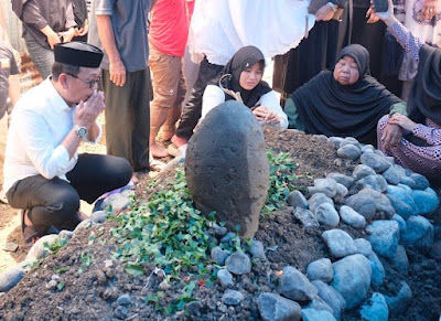 Hadir di Prosesi Pemakaman, Bupati Soppeng Sampaikan Duka Mendalam bagi Korban Penembakan di Papua