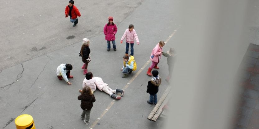 Ruseløkka skole, skolegård, friminutt, skolebygg, skole,