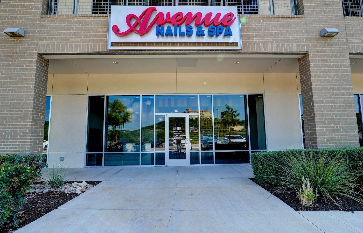 💅 Tuyển Thợ Nails Gấp - Avenue Nails & Spa - Austin TX 78730 💅